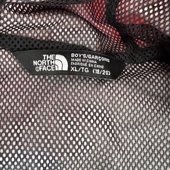 The North Face Boys Red Hooded Jacket - Picture 2 of 6